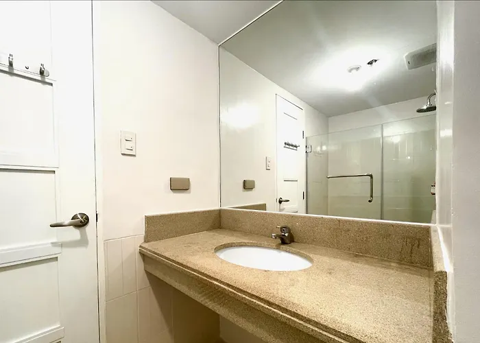 2br The Redwoods Fairview W Free Parking *